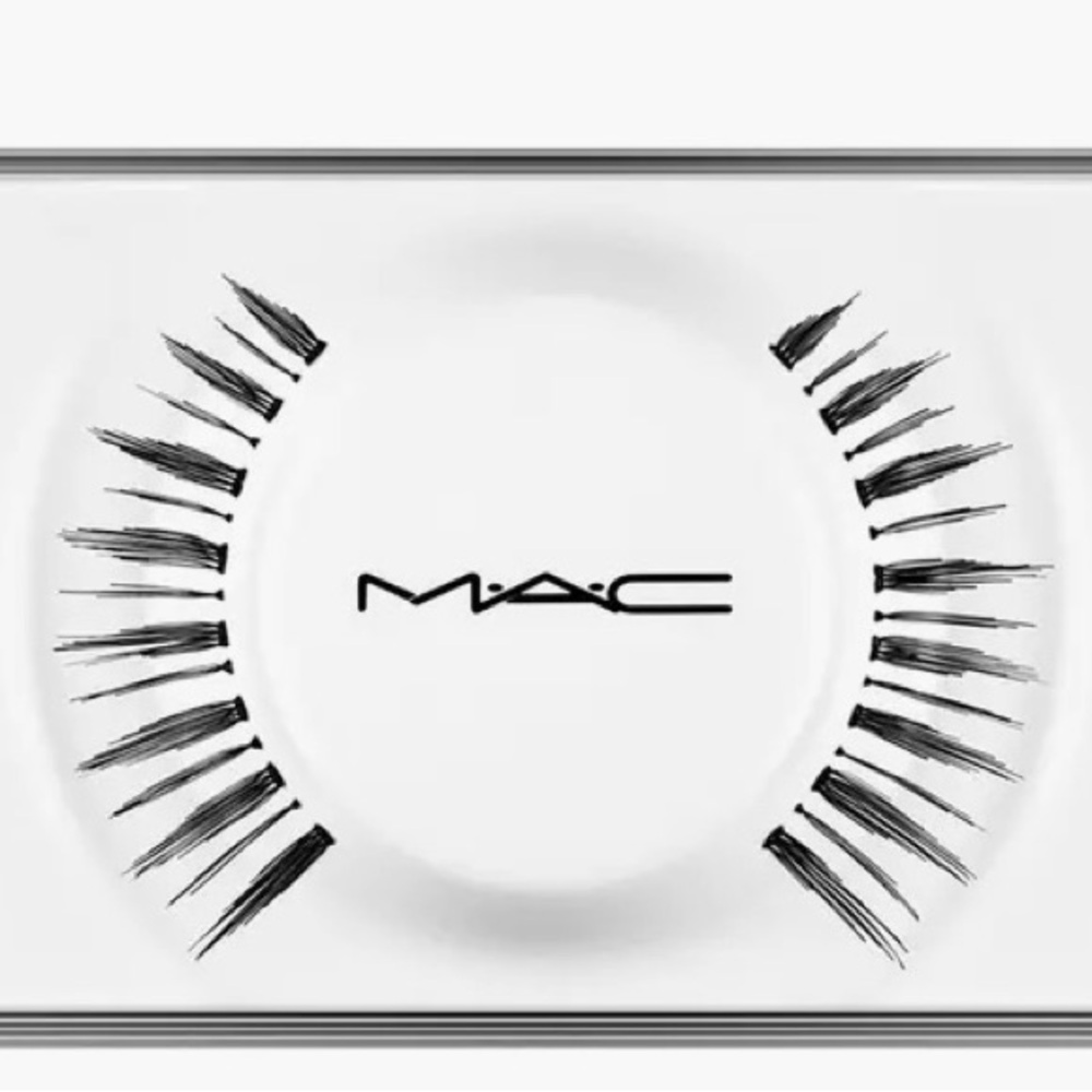 MAC Cosmetics - Picture 7 of 13